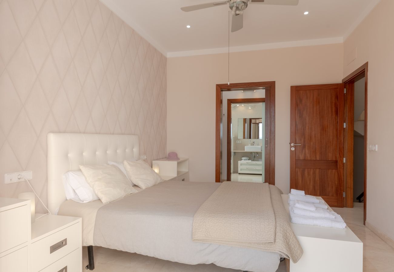 Villa en Maria de la salut - Villa Es Sequer · Family town house with pool