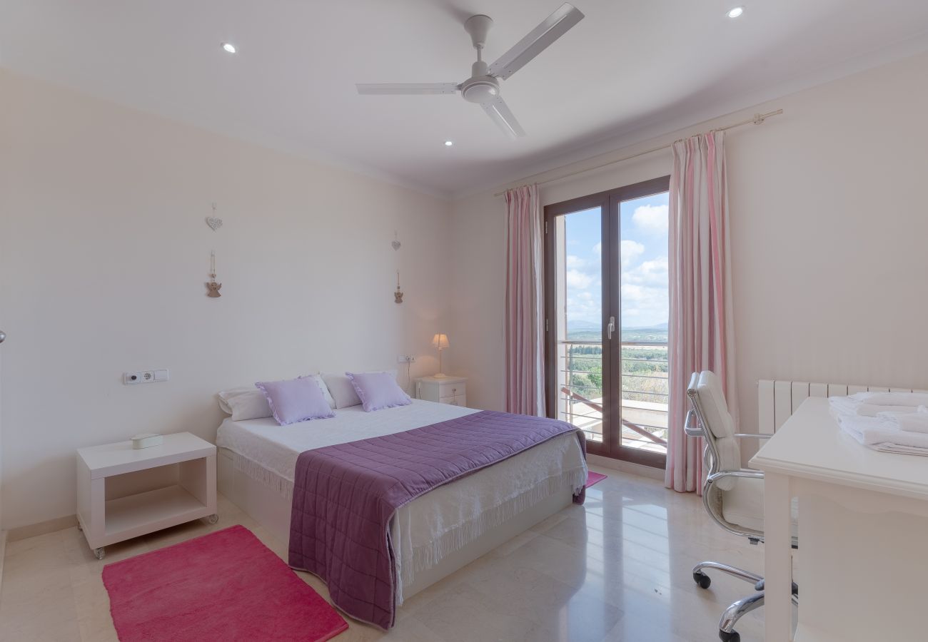 Villa en Maria de la salut - Villa Es Sequer · Family town house with pool