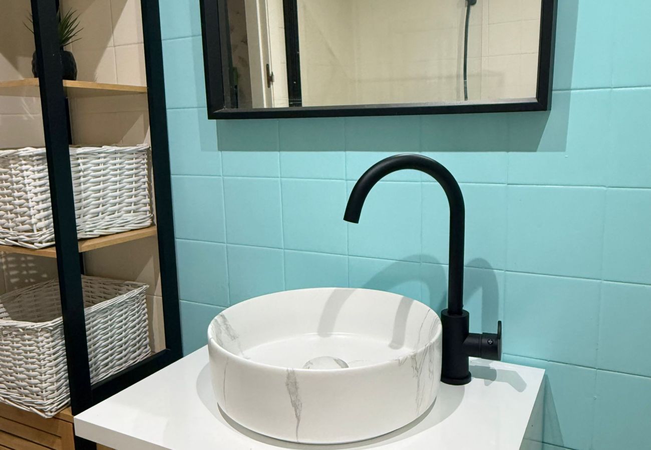 Estudio en Málaga - Estudio Pepa Luna Algarrobo Beach