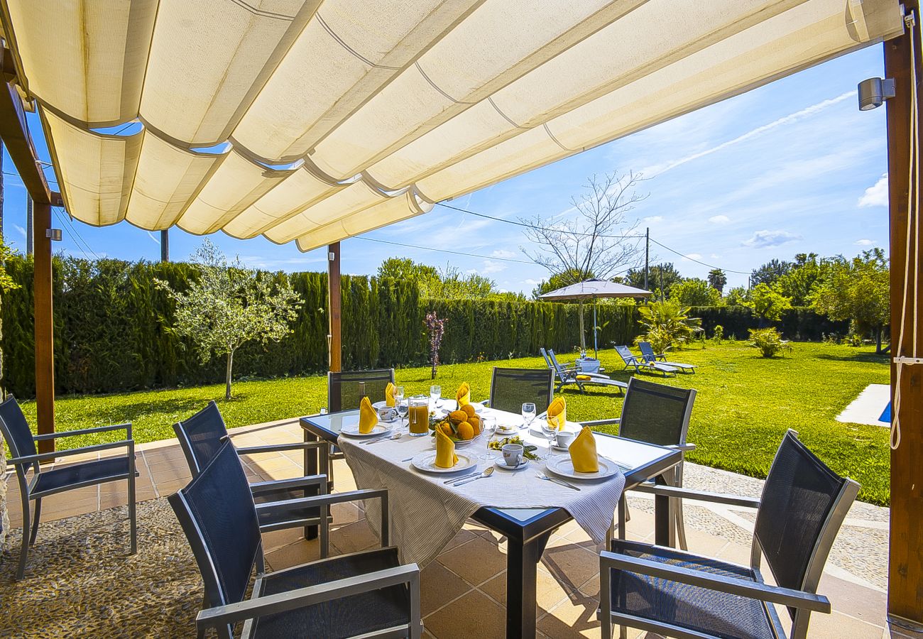 Country house in Lloseta - Finca del Horts · Family finca with pool in a perfect location