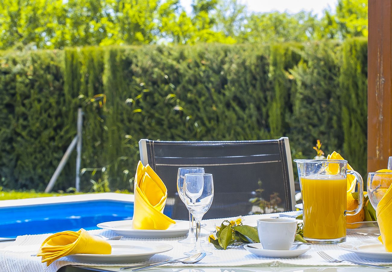 Country house in Lloseta - Finca del Horts · Family finca with pool in a perfect location