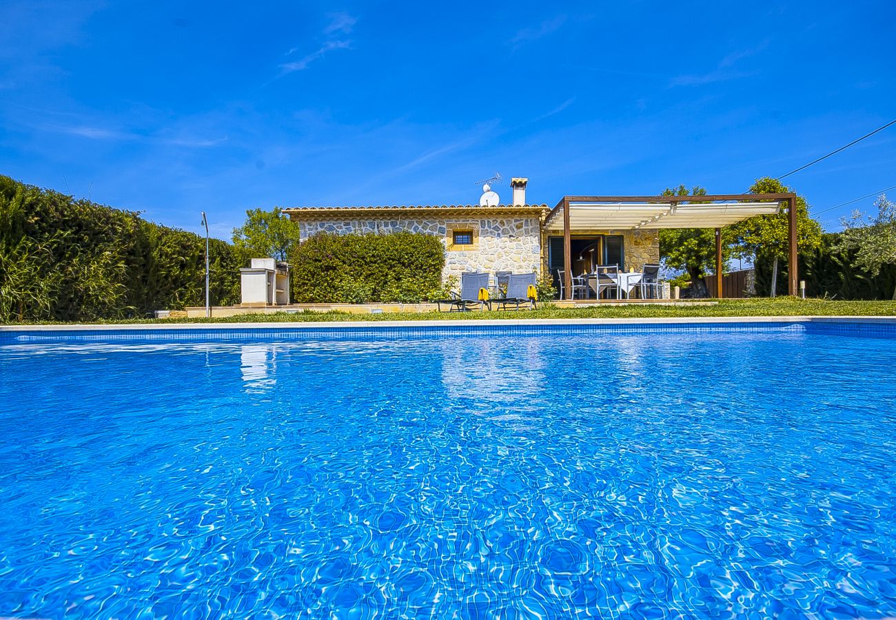 Country house in Lloseta - Finca del Horts · Family finca with pool in a perfect location