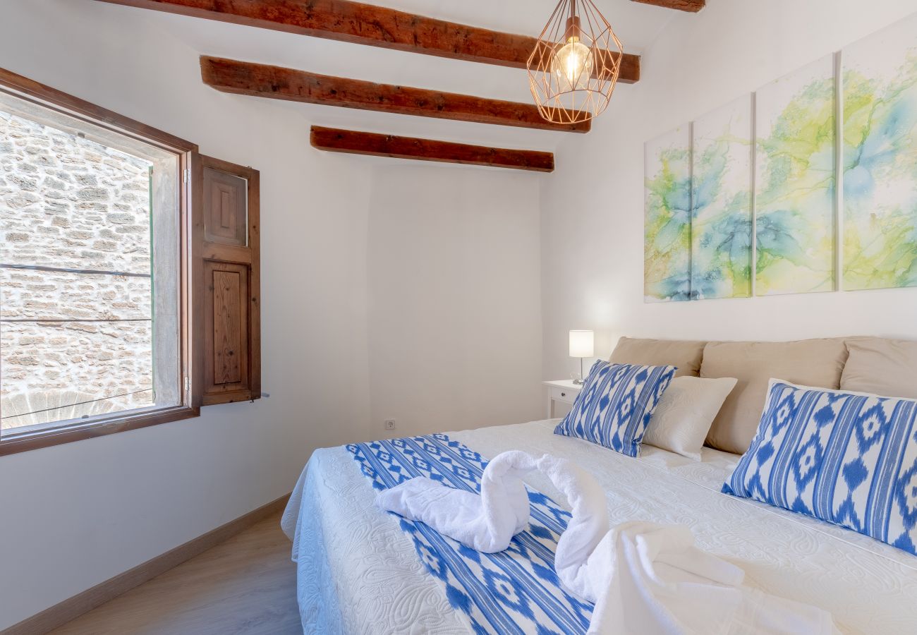 House in Alcudia - Ca Na Serrieta: Great house in Alcudia old town