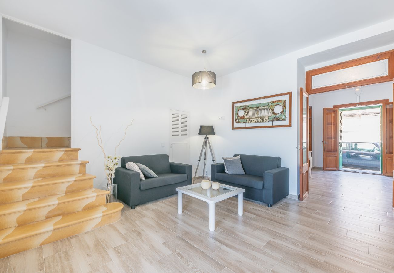 House in Llubi - Can Miquel Porro