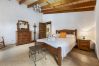 Villa à Llubi - Finca with pool and garden views Villa à Llubi - Finca with pool and garden views
