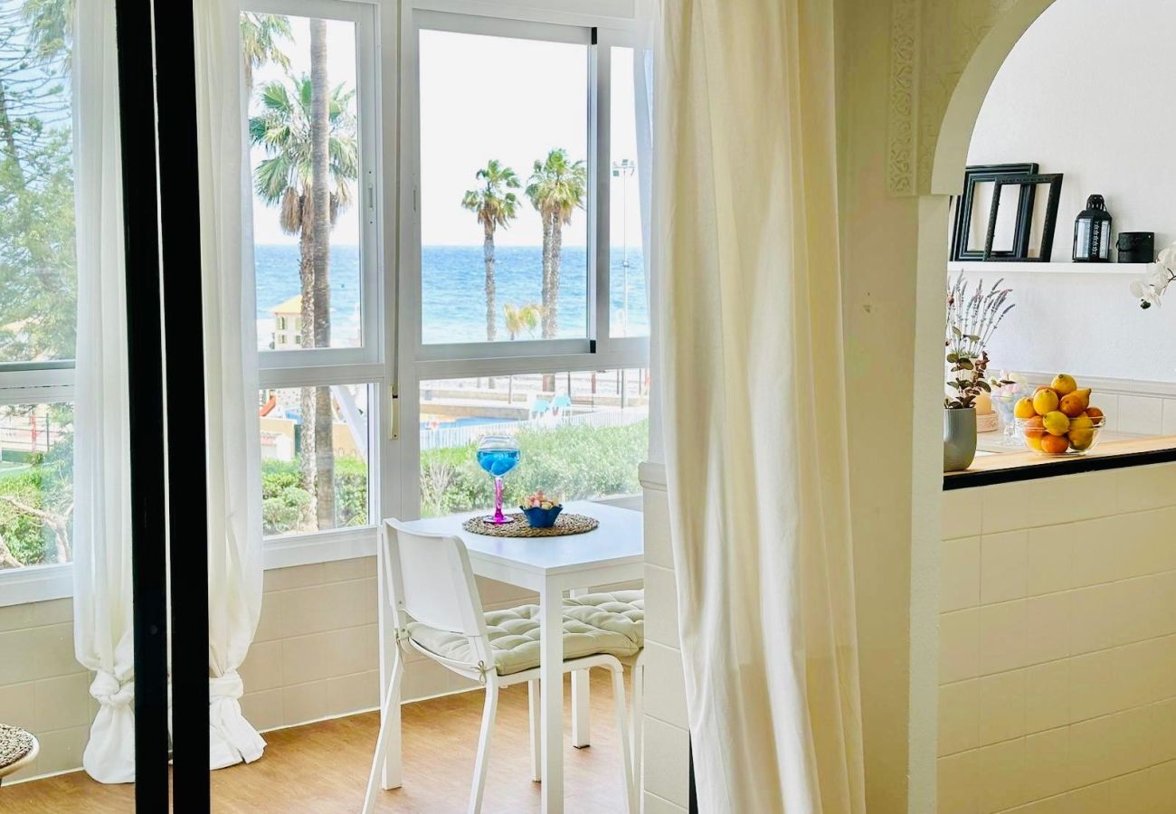 Studio a Málaga - Estudio Pepa Luna Algarrobo Beach