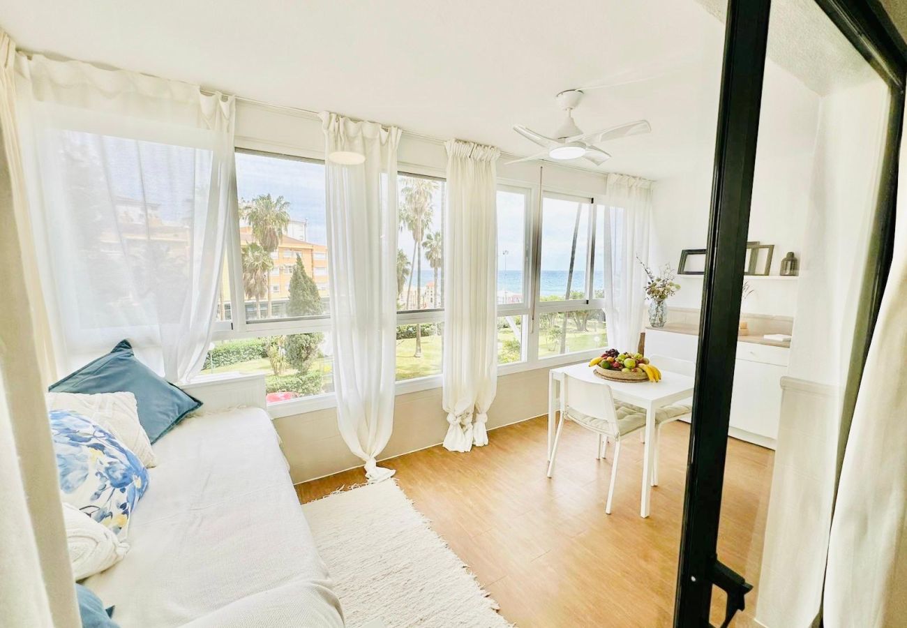 Studio a Málaga - Estudio Pepa Luna Algarrobo Beach