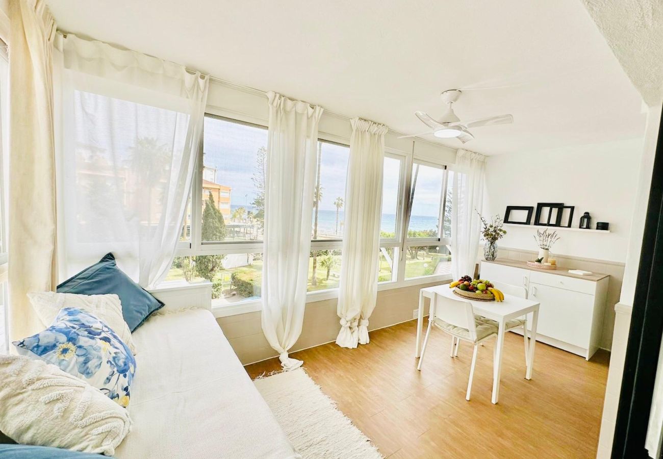 Studio a Málaga - Estudio Pepa Luna Algarrobo Beach