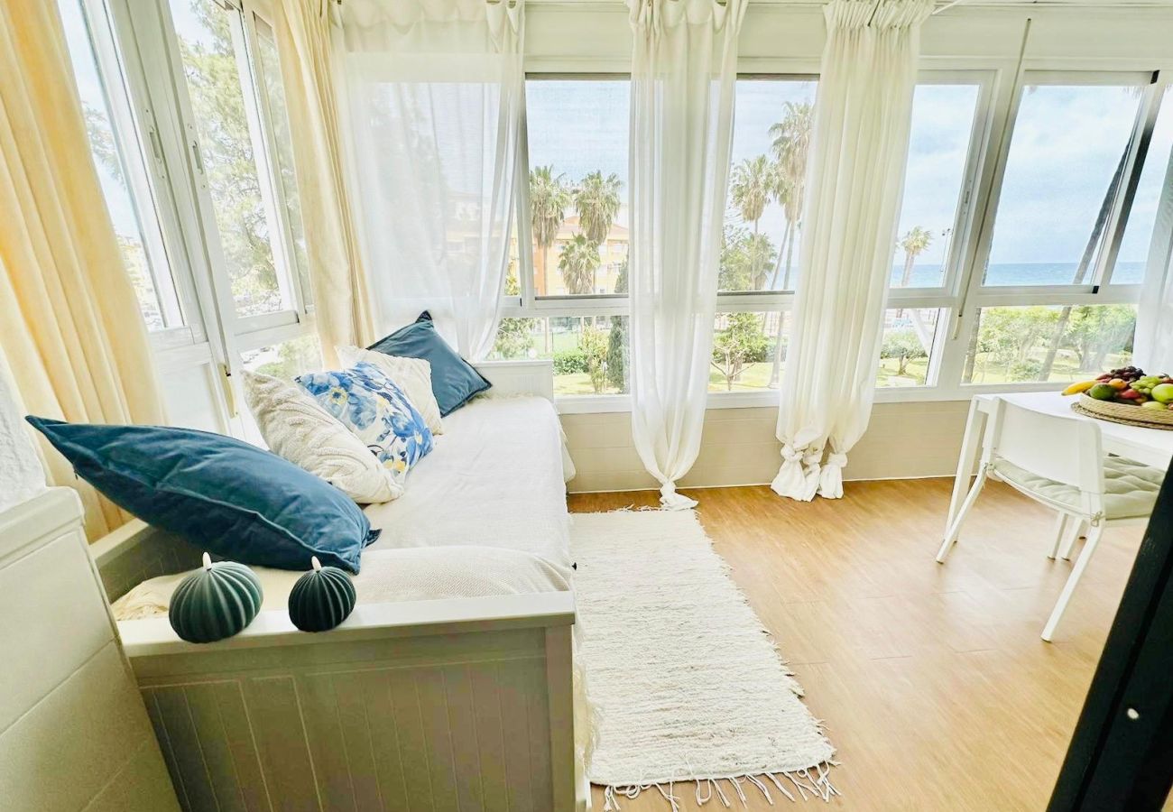 Studio a Málaga - Estudio Pepa Luna Algarrobo Beach